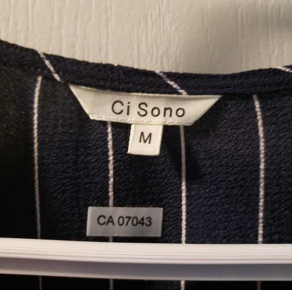 Shirt- dress by Ci Sono - Picture 2 of 3